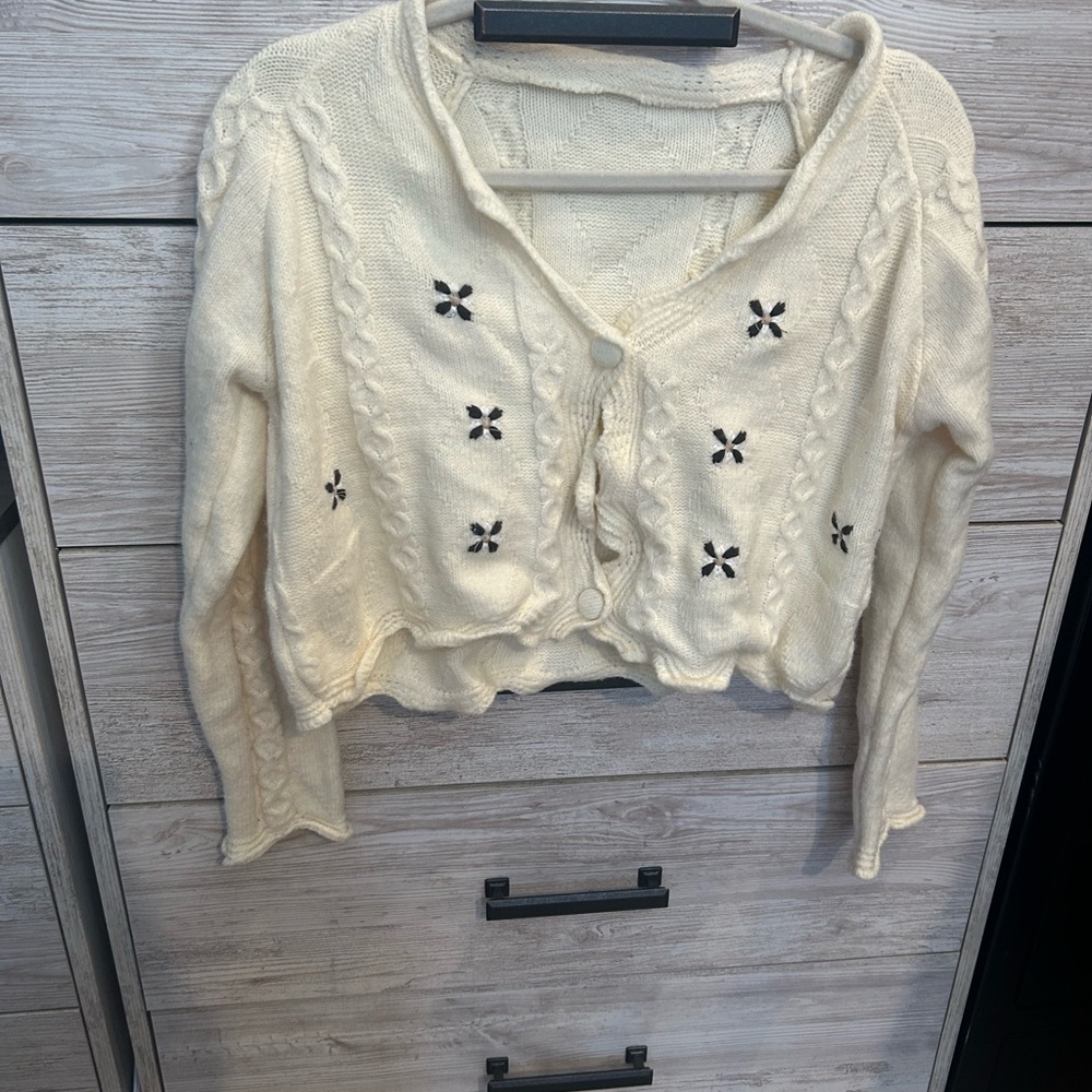 Shein Cream V Neck Floral Button Up Cardigan Sweater with Black Accents - Picture 2 of 7